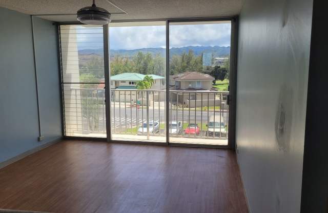 Nice 2bd, 1bath, 1pkg 700sqft unit . $2500 photos photos