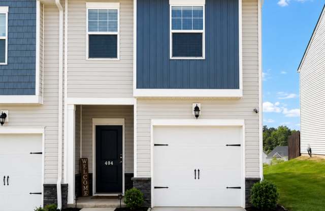 Spacious Townhome with Modern Finishes Gallery 1