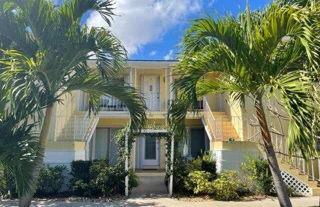 101 N Lakeside Drive photos photos