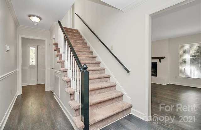 14236 Maple Hollow Lane Gallery 4