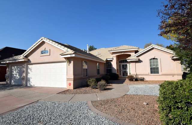 3 Bedroom, 2 bath, 2 living areas, La Cueva area photos photos