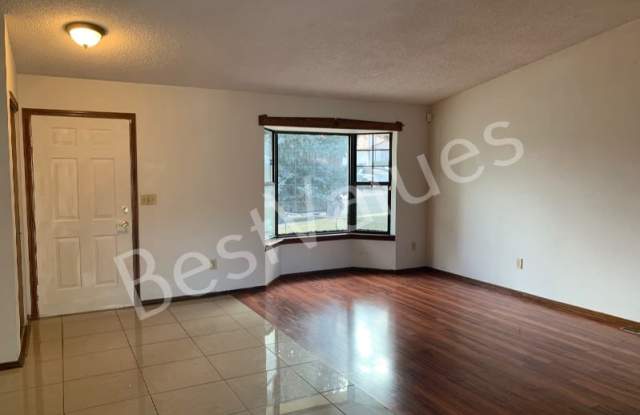 14989 E Pacific Pl Gallery 4