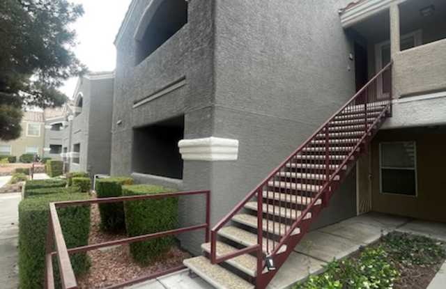 GREAT DOWNSTAIRS UNITIN GATED COMMUNITY LOCATED NEAR STRIP!!! A MUST SEE!!! Gallery 1