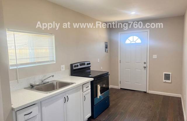 Cute 2 bed 1 Bath Home! Gallery 2