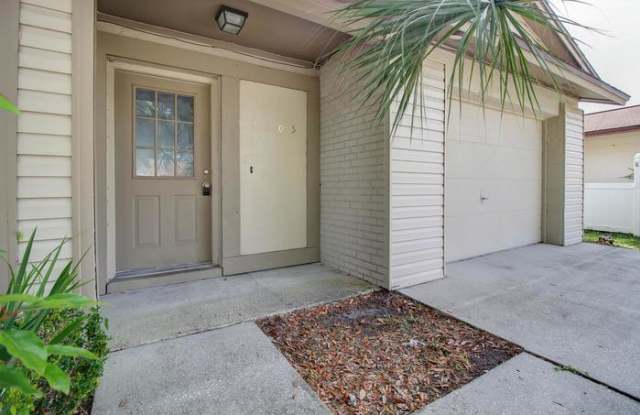 1605 Palm Leaf Drive Gallery 3