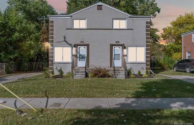 21815 Coolidge Highway photos photos