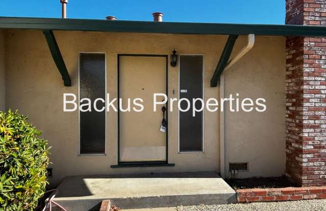 Beautiful one level three bedroom home in North Salinas Gallery 3