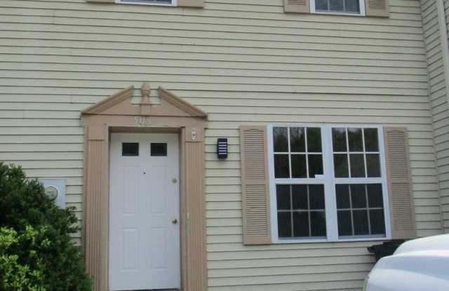 3BR Townhome - Northampton School District photos photos