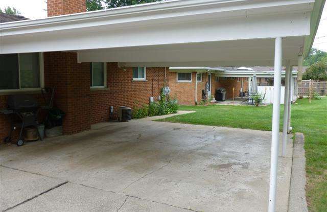 1612 Greenview Gallery 4