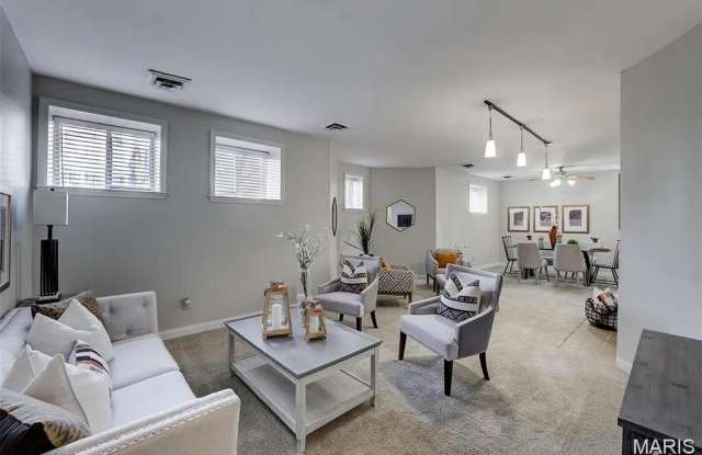 4256 Maryland Avenue Gallery 2