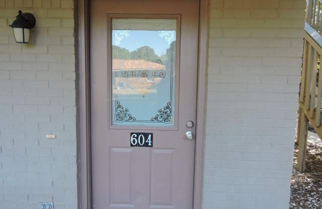 604 Henderson Street - 604 Henderson Street, Crestview, FL 32539