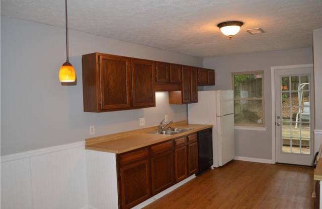 914 Westland Drive SW Gallery 2