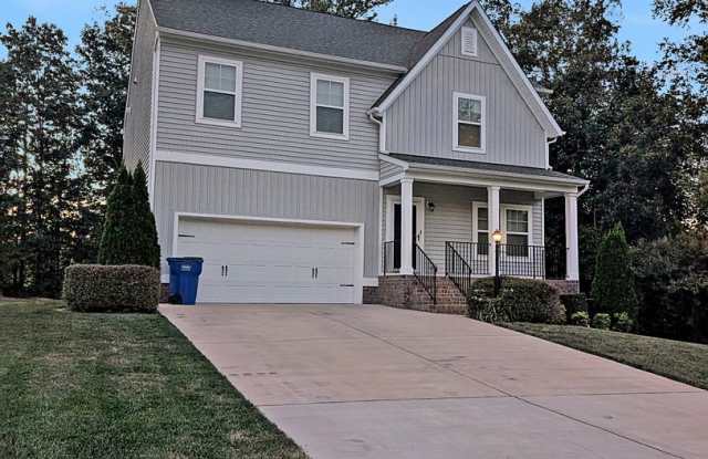 Spacious 3BR/2.5BA Home with Deck  Garage photos photos