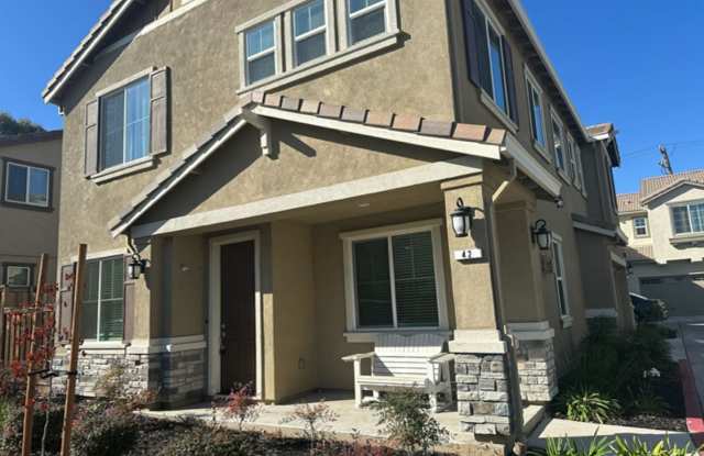 Beautiful 4 bedroom 3- story home - 42 Belle Harbor Circle, Pittsburg, CA 94565