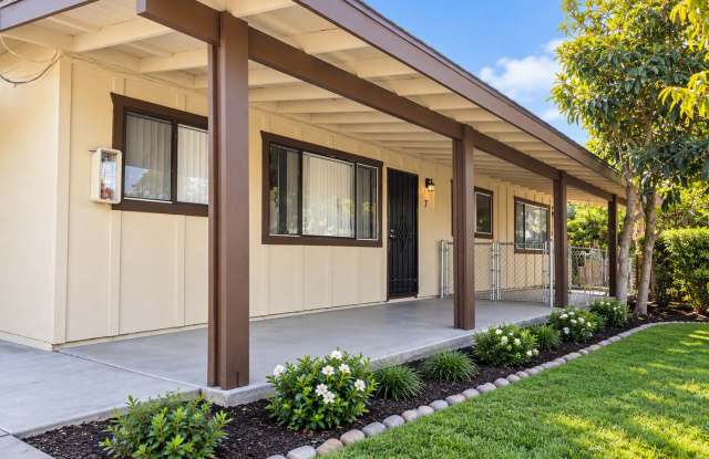 Spring Valley One Bedroom One Bath Apartment for Rent Gallery 1