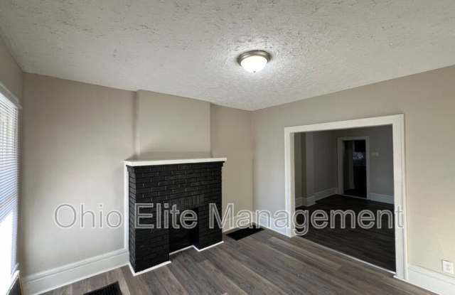810 Reinhard Ave Gallery 2