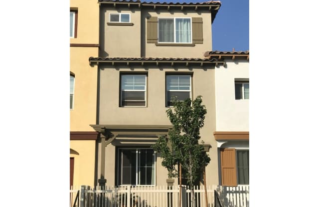 315 N Fenimore Avenue - 315 N Fenimore Ave, Azusa, CA 91702