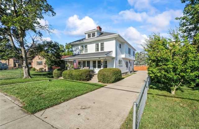 4207 S Dixie Drive photos photos