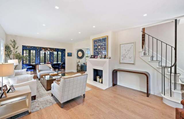 3211 Washington Road photos photos