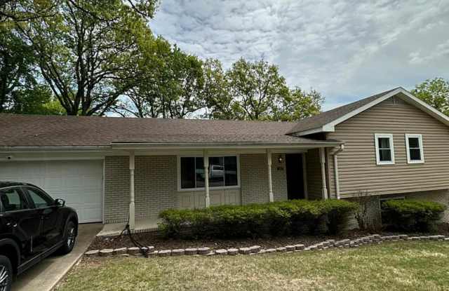 Charming 3 Bedroom Home with Spacious Backyard  Modern Upgrades! photos photos