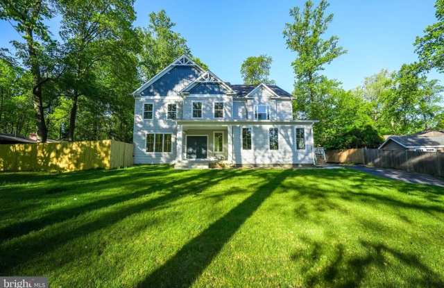 5604 CLERMONT DR - 5604 Clermont Drive, Rose Hill, VA 22310