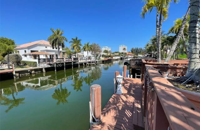 891 Captiva Dr Gallery 3