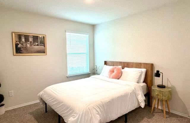 3019 Lindenwood Way Gallery 2