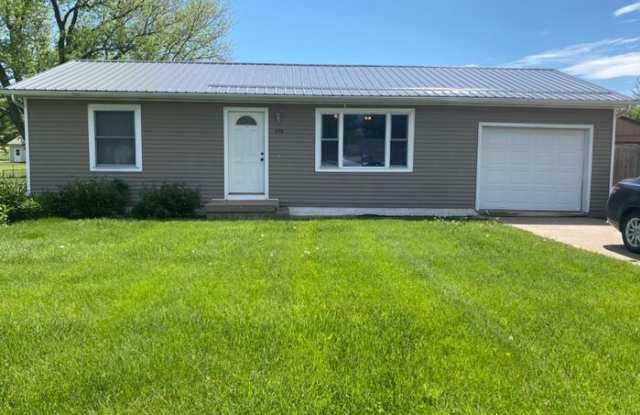 470 North Front Street photos photos