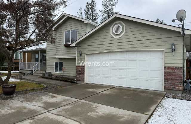 Beautiful 4 bed 3 bath Home! photos photos