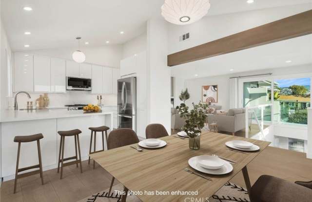 372 Locust - 372 Locust Street, Laguna Beach, CA 92651