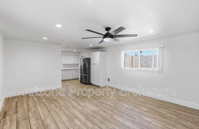 4348 N. 15th Ave. Gallery 1