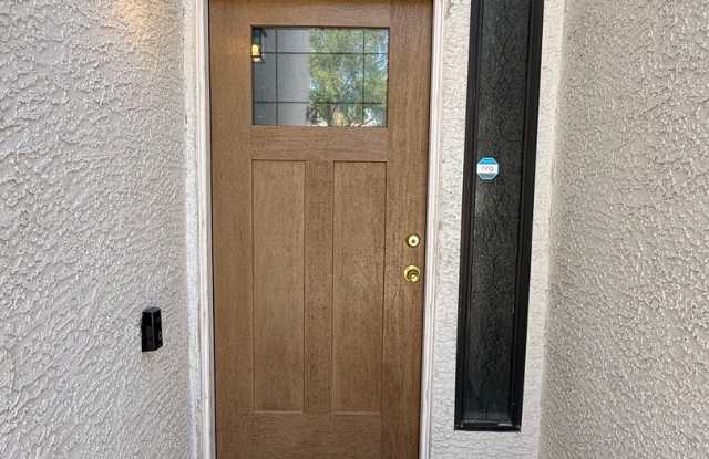 TWO BEDROOM TOWNHOME IN THE LAKES WITH GARAGE AND ATTACHED CARPORT Gallery 3