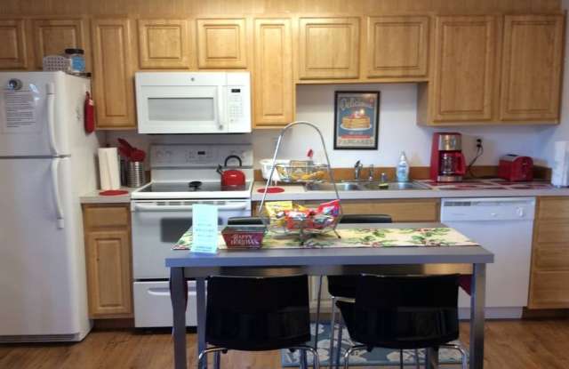 Cowen Park Apartments Gallery 4