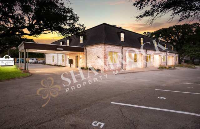 The Courtyard Lofts ~ Two Bedroom Apartment Gallery 3
