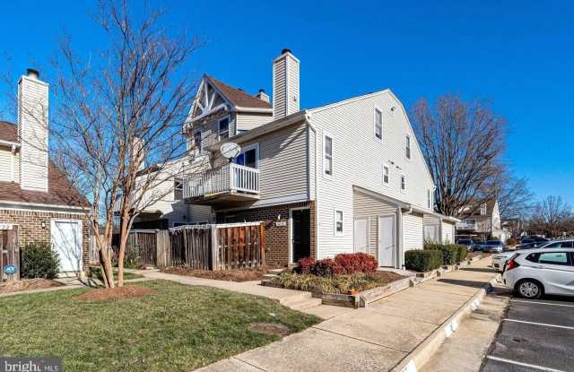 4418 PEMBROOK VILLAGE Drive Gallery 1