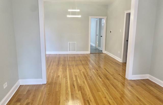 5019 W CONCORD Place Gallery 3