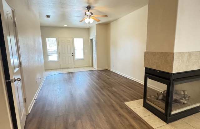 3 bed 2.5 ba townhouse - Yuba City Gallery 3
