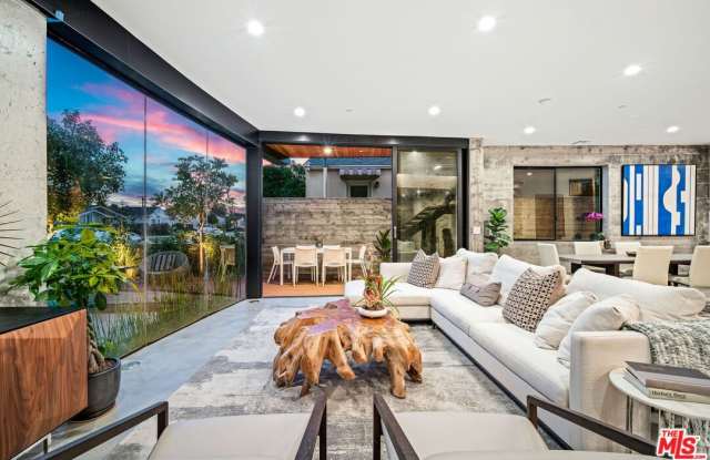 11519 Mississippi Ave photos photos