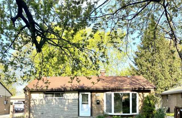 17333 Chicago Avenue photos photos