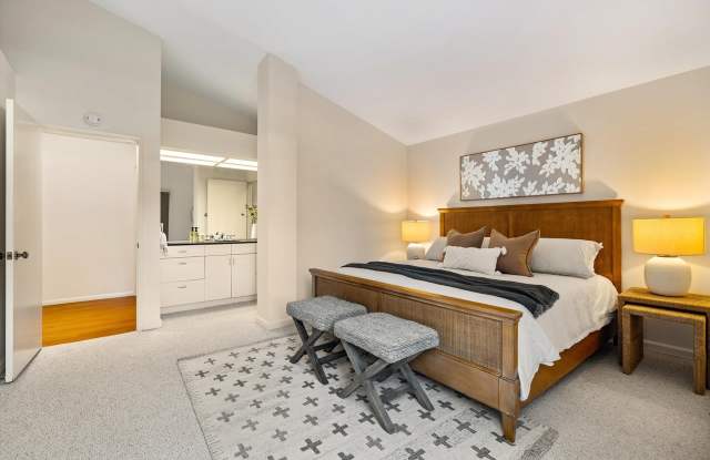 5933 Village Terrace Drive Gallery 4