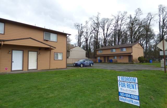 Rent Special: 1/2 Off May's Rent - 2 bed Townhome photos photos