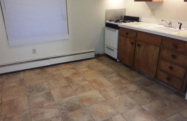 1313 1st Ave - 3 photos photos