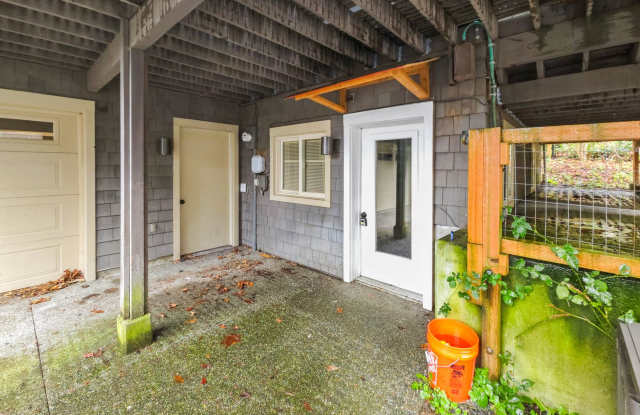 Studio Basement with Bonus Room photos photos