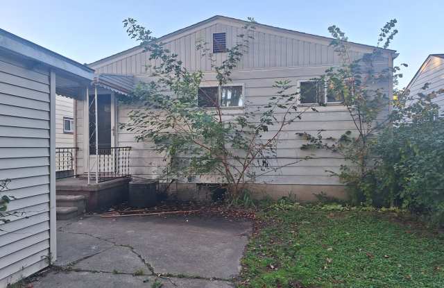 Charming 2 bedroom Warren home Gallery 3