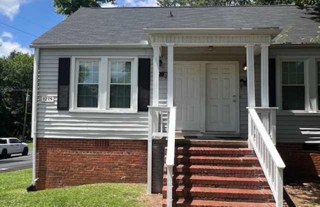 1218-A Chesterfield Ave photos photos