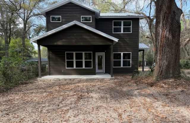 Stunning Brand-New 4BR / 4.5BA Home in Prime Gainesville Location photos photos