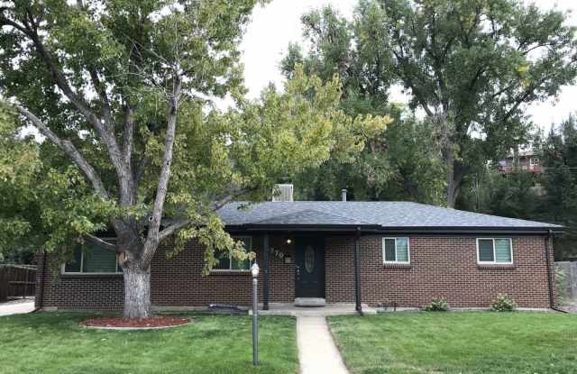 5770 Clear Creek Drive Gallery 2