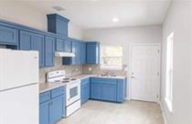 1800 Columbia Weslaco, TX 78596 - D Gallery 3