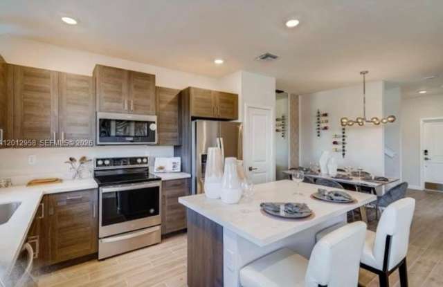2341 SE 11th St photos photos 2341 SE 11th St photos photos