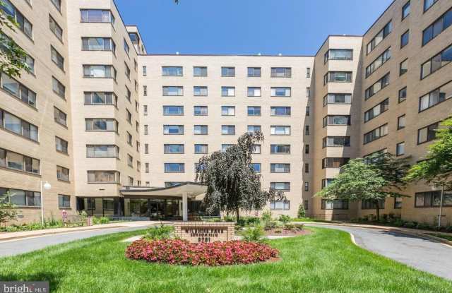 3701 CONNECTICUT Avenue NW unit: 229 photos photos